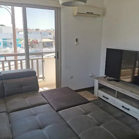 Sea View Cosy شقة *