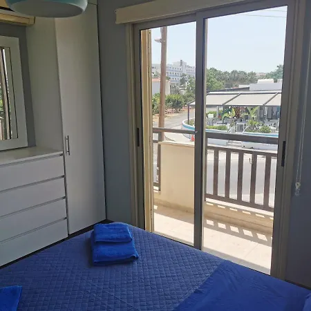 Apartment Sea View Cosy Protaras